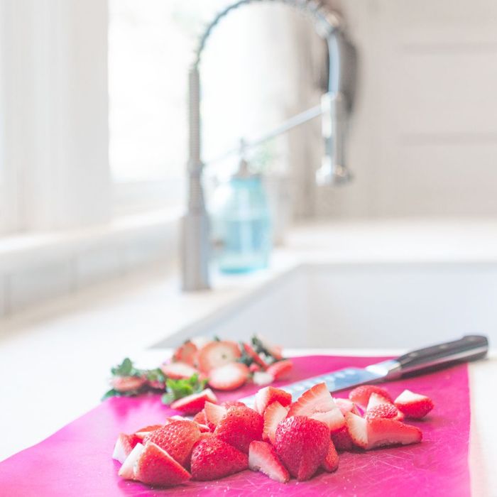 Exploring the Benefits of Quartz Countertops for Your Kitchen 5280 Stone